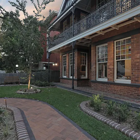 Dalziel Lodge-2